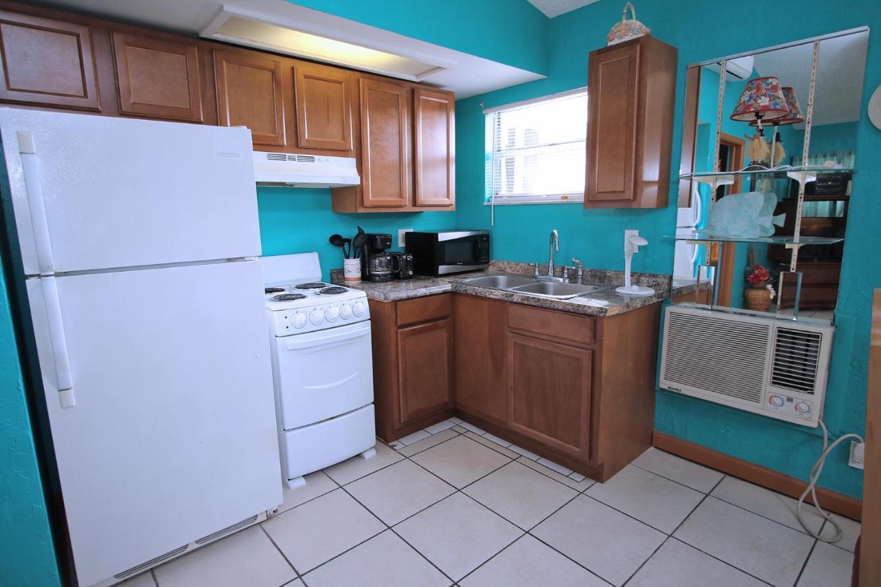 Affordable Beach Condos - One Bedroom Dlx Condos St. Pete Beach Kültér fotó