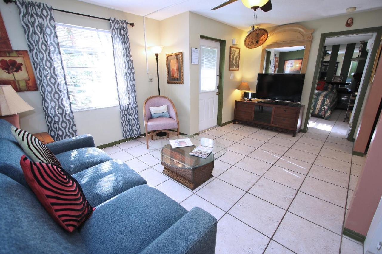Affordable Beach Condos - One Bedroom Dlx Condos St. Pete Beach Kültér fotó